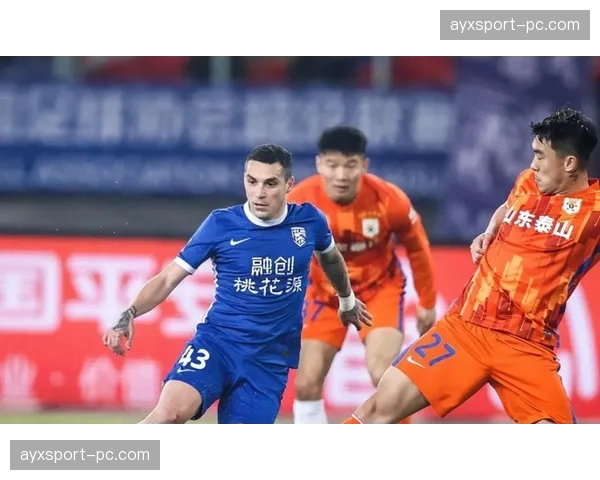 【2026年4月中超联赛·赛后·速报山东泰山3-2绝杀武汉三镇，克雷桑第93分钟点射制胜