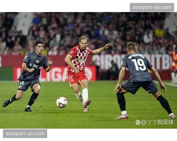 赫罗纳3-3战平巴列卡诺,联赛遭遇三连平 赫罗纳3-3战平巴列卡诺,联赛遭遇三连平